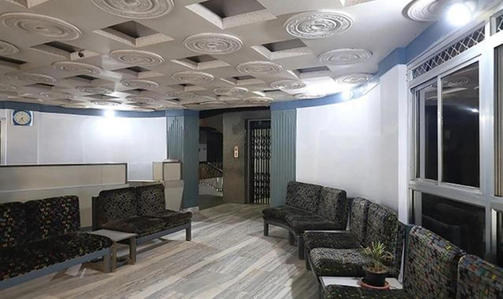 OYO 15983 Hotel Devpriya Aurangabad  Buitenkant foto